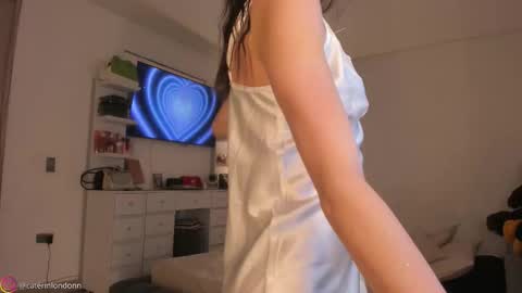 Snapshot of anelisse_ chatting on 30, 10, 2025 online show from 30, 10, 2025