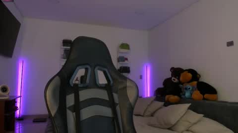      online show from 13, 3, 2026