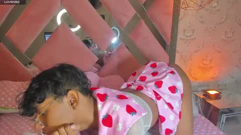 Snapshot of angel__sweet18 chatting on 7, 12, 2024 online show from 7, 12, 2024