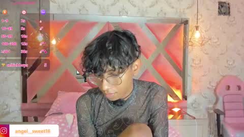 Snapshot of angel__sweet18 chatting on 11, 12, 2024 online show from 11, 12, 2024