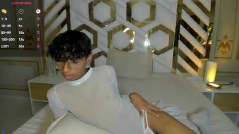 Snapshot of angel__sweet18 chatting on 13, 1, 2025 online show from 13, 1, 2025