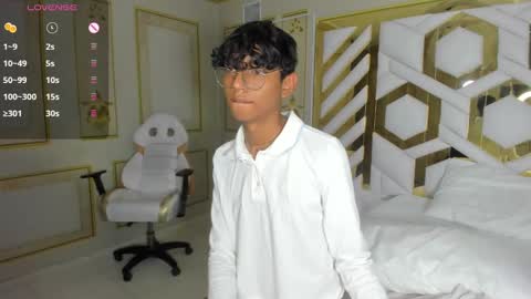 Snapshot of angel__sweet18 chatting on 27, 1, 2025 online show from 27, 1, 2025