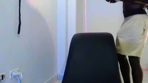 Snapshot of angel_blakee chatting on 7, 12, 2024 Angel Blake online show from 7, 12, 2024