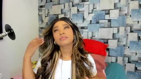 Snapshot of angel_dthroat chatting on 1, 6, 2026 ANGHEL online show from 1, 6, 2026