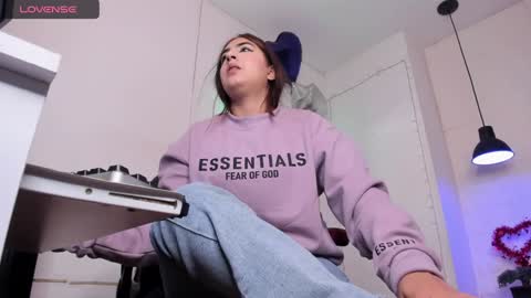 angel hardy online show from 26, 1, 2025