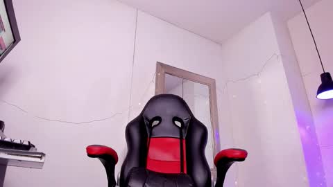 angel hardy online show from 7, 11, 2025