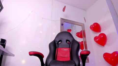 angel hardy online show from 18, 3, 2026