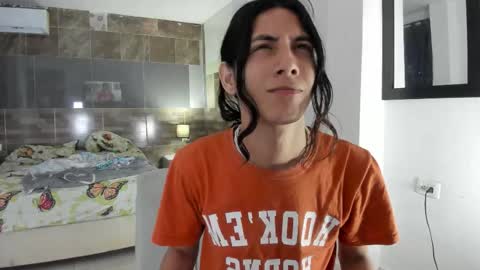 Snapshot of angel_hasss chatting on 10, 11, 2025 Angel of your dreams online show from 10, 11, 2025