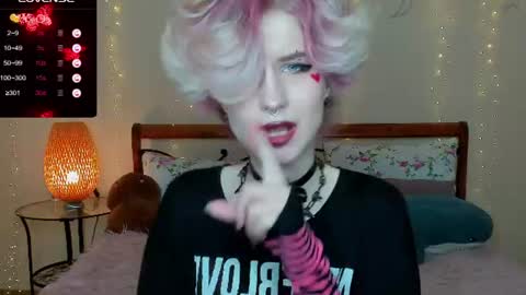 Snapshot of angel_julles chatting on 17, 7, 2026 Angel Dust online show from 17, 7, 2026