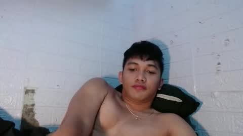 Snapshot of angel_rafael chatting on 28, 11, 2025 angel_rafael online show from 28, 11, 2025