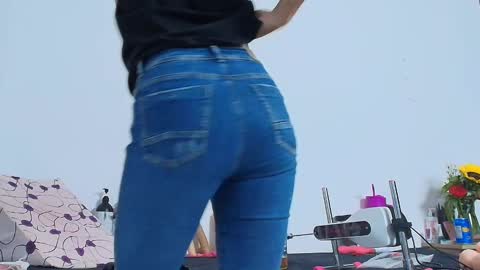 Snapshot of angel_red77 chatting on 8, 3, 2025 angel red77 online show from 8, 3, 2025