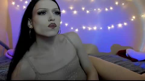 Snapshot of angel_wavee chatting on 20, 12, 2024 Angel Love online show from 20, 12, 2024
