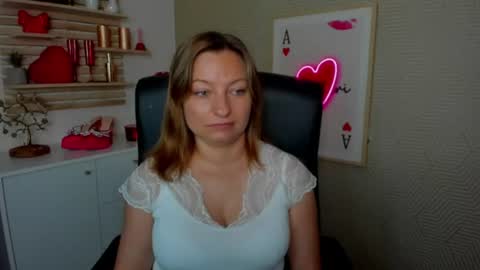 Snapshot of angela_samt chatting on 24, 6, 2026 Angela online show from 24, 6, 2026