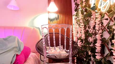 Snapshot of angela_santana_ chatting on 5, 1, 2025 Angela online show from 5, 1, 2025