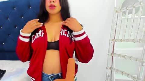 Snapshot of angela_santana_ chatting on 14, 1, 2025 Angela online show from 14, 1, 2025