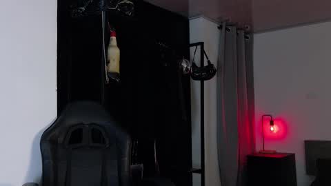 Angela help me reach 100 thumbs up online show from 4, 10, 2025