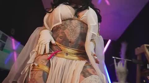 angelacianuro_ online show from 10, 10, 2025