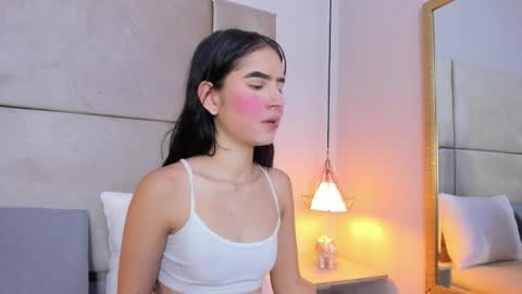 Snapshot of angelag_ chatting on 25, 11, 2025 angelag_ online show from 25, 11, 2025