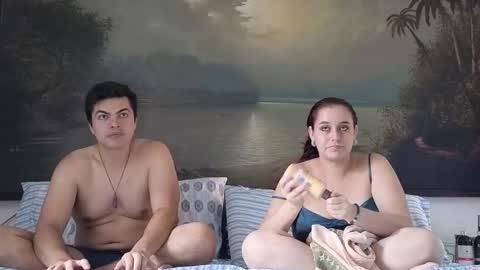 Max y Angela independent model online show from 9, 2, 2026