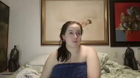 Snapshot of angelamax1 chatting on 11, 6, 2026 Max y Angela independent model online show from 11, 6, 2026