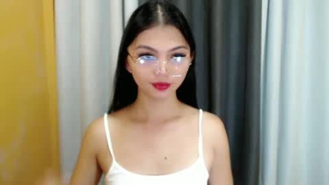 Snapshot of angelari_slut chatting on 6, 1, 2025 angelari_slut online show from 6, 1, 2025