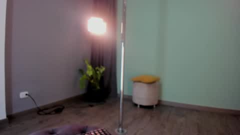 Snapshot of angelbae_ chatting on 9, 1, 2025 AngelBae  online show from 9, 1, 2025