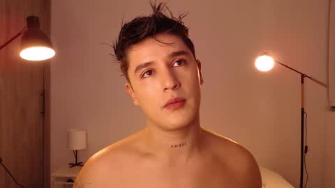 Snapshot of angelcossio chatting on 6, 11, 2025 Angel online show from 6, 11, 2025