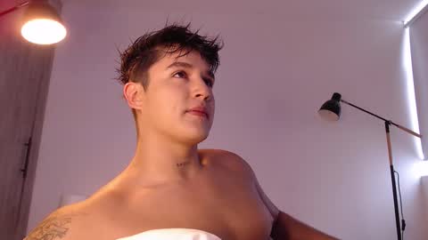 Snapshot of angelcossio chatting on 9, 11, 2025 Angel online show from 9, 11, 2025