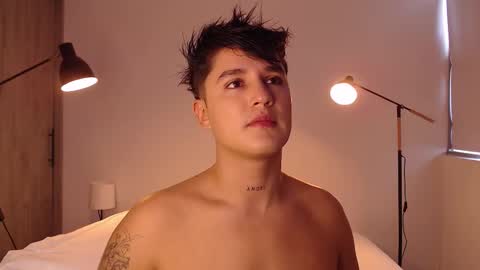 Snapshot of angelcossio chatting on 14, 12, 2025 Angel online show from 14, 12, 2025