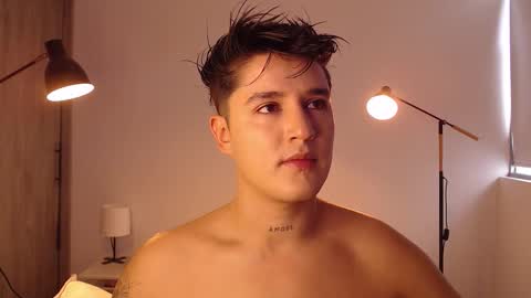 Snapshot of angelcossio chatting on 17, 12, 2025 Angel online show from 17, 12, 2025