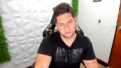 Snapshot of angelcute3 chatting on 13, 2, 2025 angel online show from 13, 2, 2025