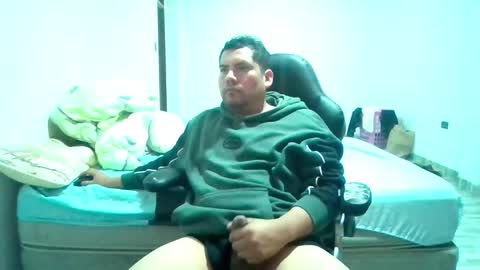 Snapshot of angeldavid90 chatting on 12, 9, 2025 angeldavid90 online show from 12, 9, 2025