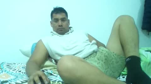 Snapshot of angeldavid90 chatting on 28, 9, 2025 angeldavid90 online show from 28, 9, 2025