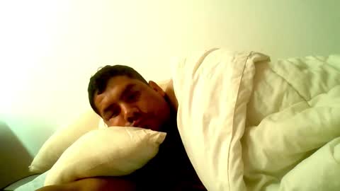 Snapshot of angeldavid90 chatting on 4, 10, 2025 angeldavid90 online show from 4, 10, 2025