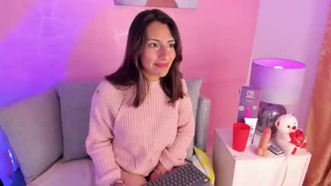 Snapshot of angeli_cute chatting on 11, 10, 2025 angeli_cute online show from 11, 10, 2025