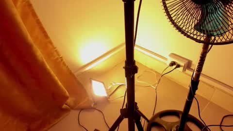 Snapshot of angeli_cute chatting on 18, 10, 2025 angeli_cute online show from 18, 10, 2025