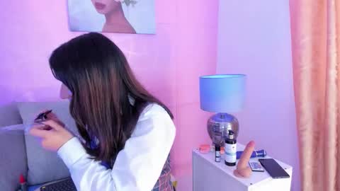 Snapshot of angeli_cute chatting on 15, 11, 2025 angeli_cute online show from 15, 11, 2025