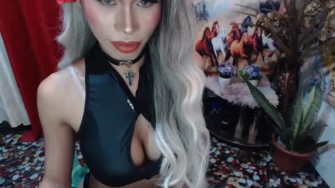 DIVINE ANGEL online show from 11, 3, 2025