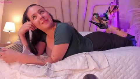 Angelica Cross online show from 18, 4, 2026