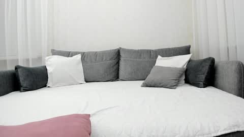 Angelica Rai online show from 1, 2, 2025