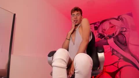 Snapshot of angelicious_boy chatting on 13, 1, 2026 ANGELICIOUS online show from 13, 1, 2026