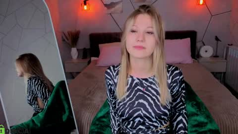 Snapshot of angelina_becker chatting on 6, 4, 2026 Angelina online show from 6, 4, 2026