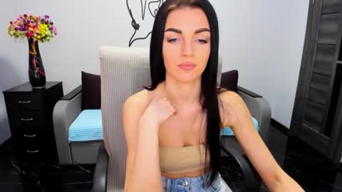 Snapshot of angelina_clark chatting on 16, 1, 2025 Angelina online show from 16, 1, 2025