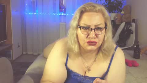 AngelinaGlam online show from 14, 12, 2024