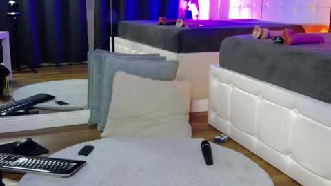 angelinagreyy online show from 10, 10, 2025