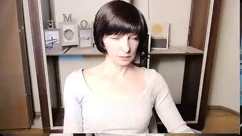Snapshot of angelinalov_ chatting on 14, 6, 2026 Angelina online show from 14, 6, 2026