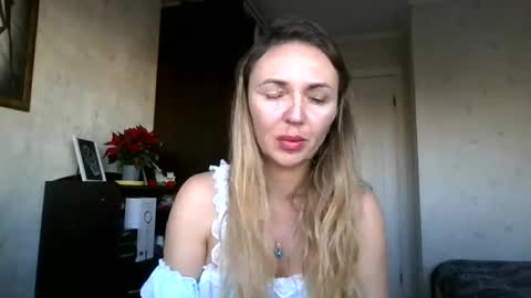 angelinalove28 online show from 24, 11, 2025