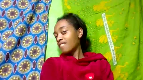 Snapshot of angeline221173 chatting on 18, 5, 2026 angeline221173 online show from 18, 5, 2026