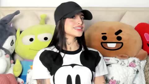 Angeline Smith  online show from 30, 9, 2025