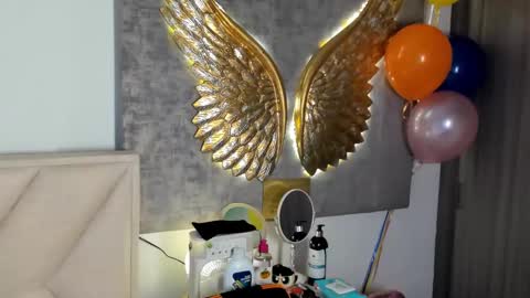 Angeline Smith  online show from 15, 1, 2026